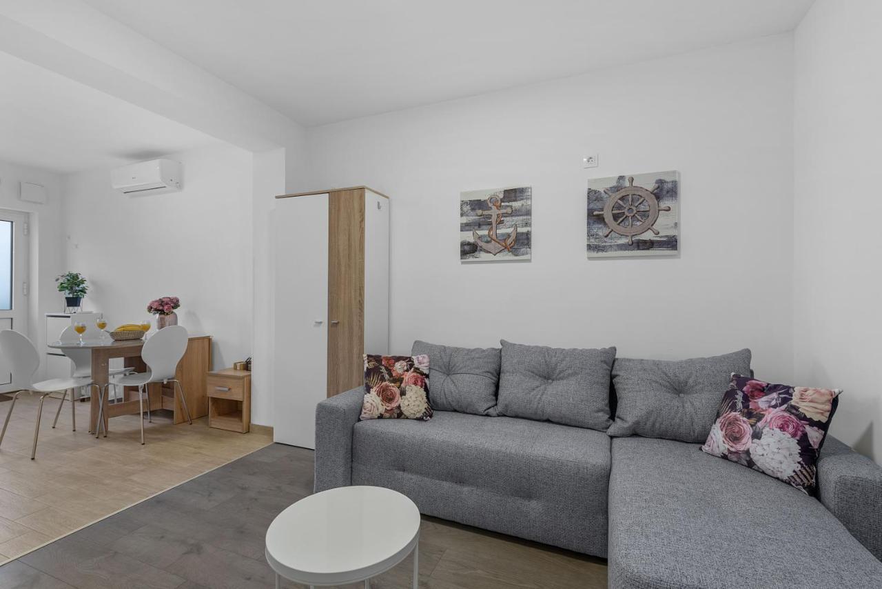 Hostel Elli Σπλιτ Εξωτερικό φωτογραφία