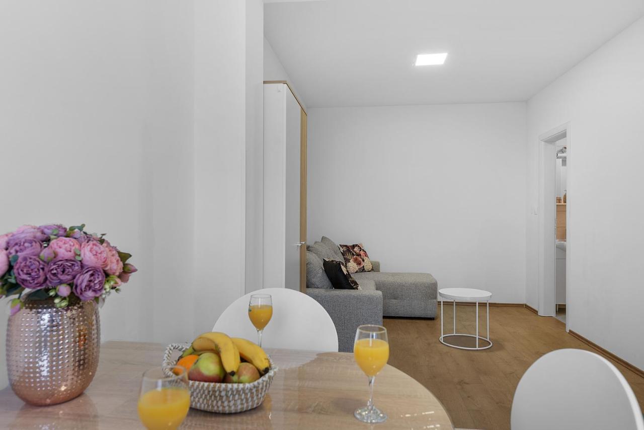Hostel Elli Σπλιτ Εξωτερικό φωτογραφία